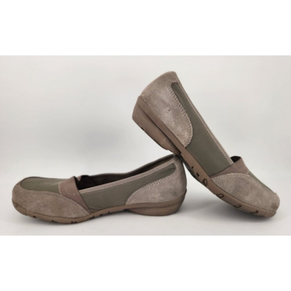 Skechers Women's Size 9.5 Slip On Taupe Leather Casual Comfort Low Top Shoes - Picture 8 of 11